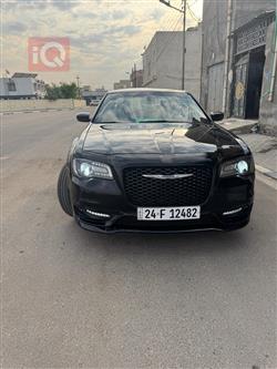 کرایسلەر 300